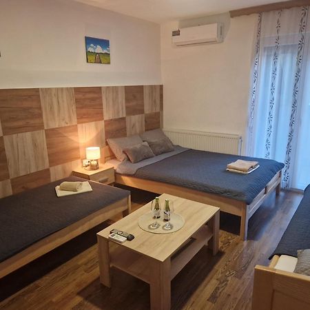 Restoran I Sobe "Tocak" Bed and Breakfast Doboj Buitenkant foto