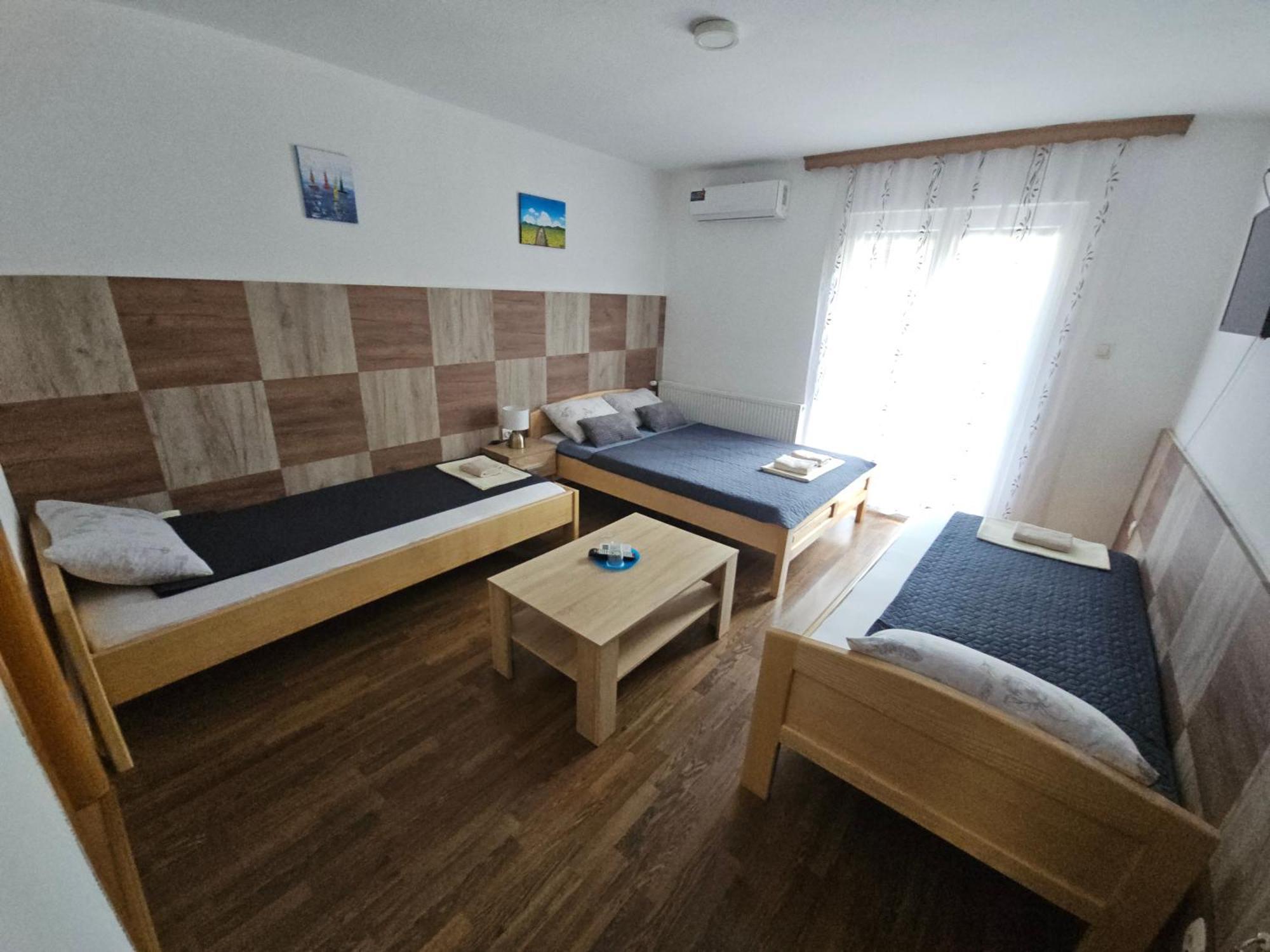 Restoran I Sobe "Tocak" Bed and Breakfast Doboj Buitenkant foto