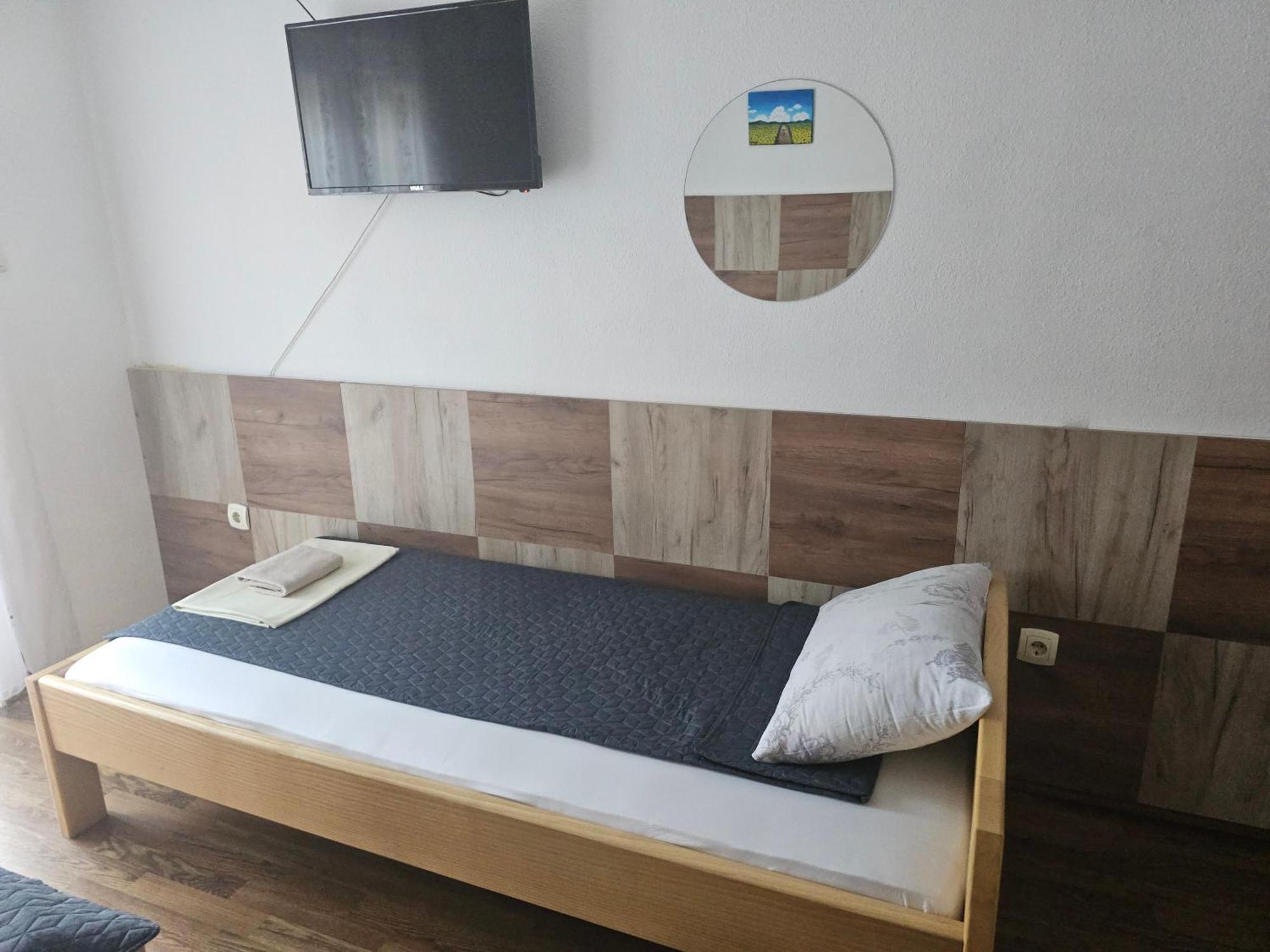 Restoran I Sobe "Tocak" Bed and Breakfast Doboj Buitenkant foto