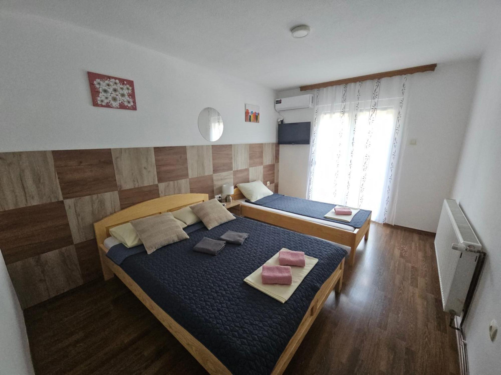 Restoran I Sobe "Tocak" Bed and Breakfast Doboj Buitenkant foto